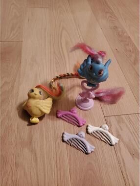 Extremely Rare Vintage 1987 Hasbro Fairy Tails bird toys